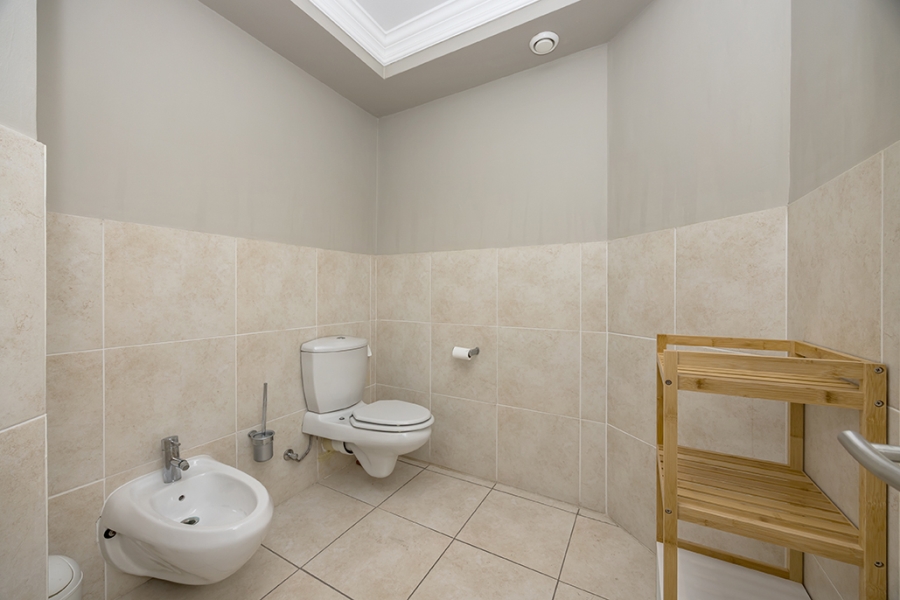 2 Bedroom Property for Sale in Big Bay Western Cape